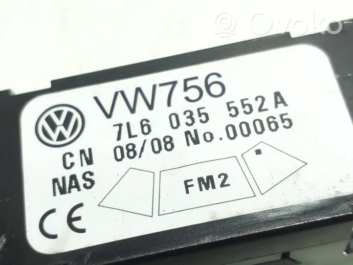 Volkswagen Touareg I Pystyantennivahvistin 7L6035552A