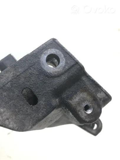 Ford Fiesta Support pompe injection à carburant 9685235680