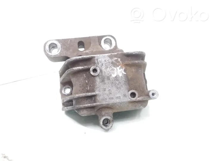 Volkswagen PASSAT B6 Soporte de montaje del motor 1K0199262M