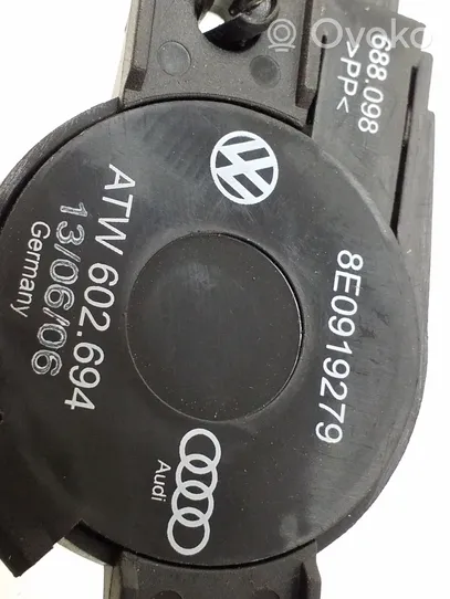 Audi A4 S4 B7 8E 8H Głośnik / Buzzer czujnika parkowania PDC 8E0919279