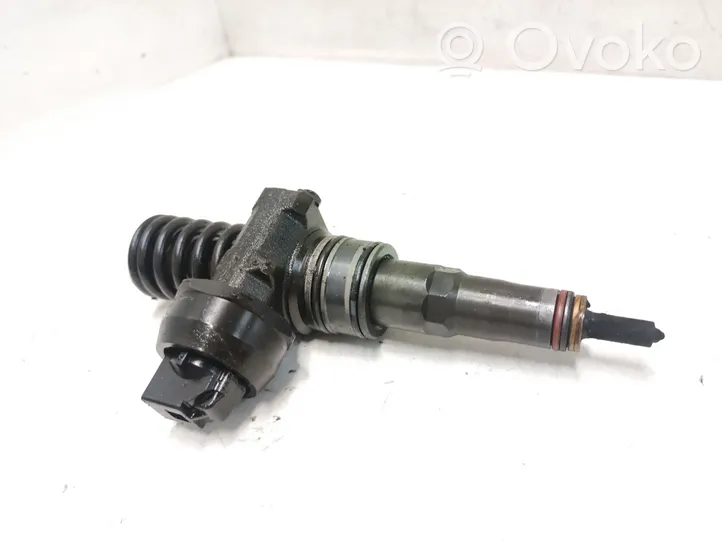 Volkswagen Caddy Injecteur de carburant 038130073BN