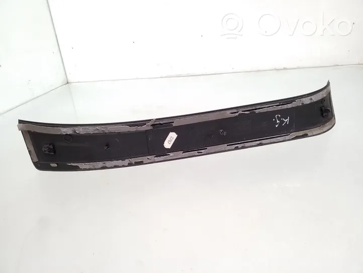 Audi A4 S4 B7 8E 8H Garniture de marche-pieds arrière 8E0853375E