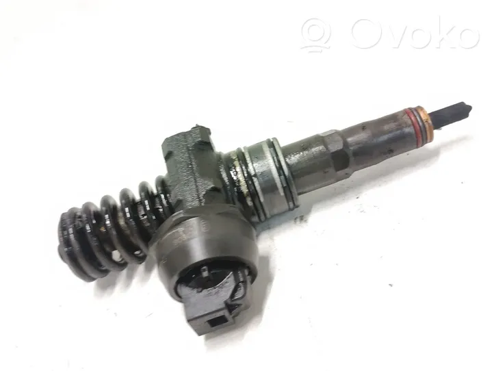 Volkswagen Caddy Injecteur de carburant 038130073BN