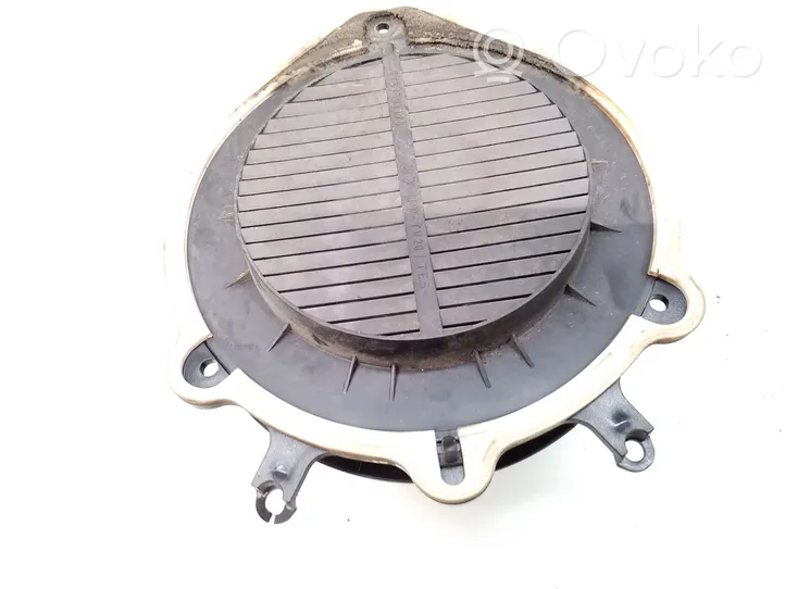 Audi A4 S4 B7 8E 8H Takaoven kaiutin 8E0035411