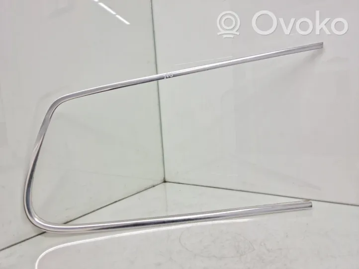 Volkswagen PASSAT B6 Rear glass trim 3C9853346