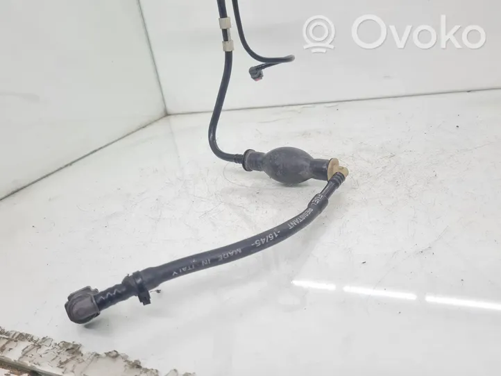 Opel Vivaro Mechanical fuel pump 