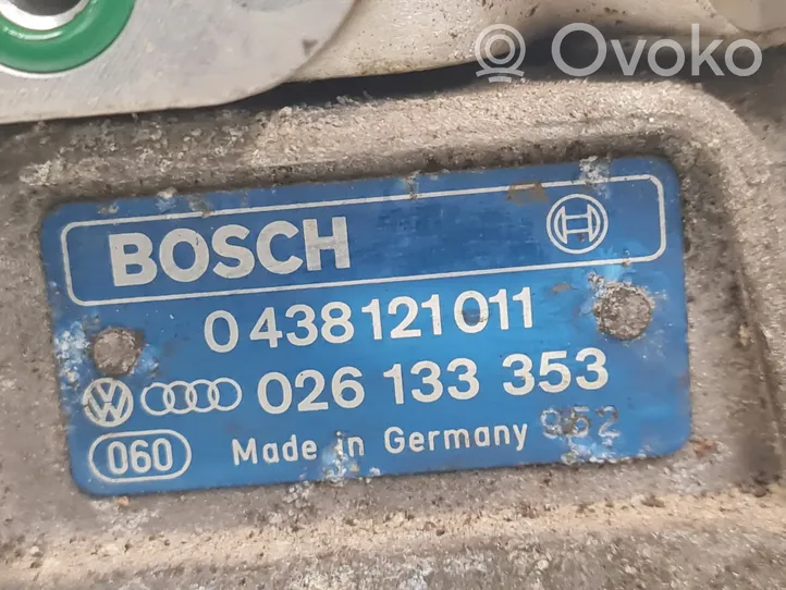 Audi 80 90 B3 Distributeur de carburant 0438121011