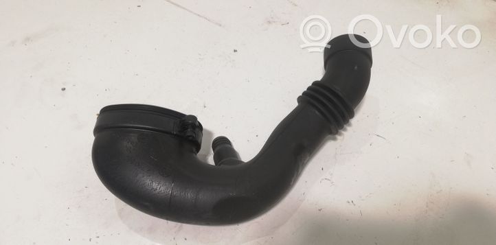 BMW 3 E46 Turboahtimen ilmanoton letku 7790552