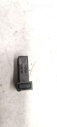 BMW 3 E46 Brake pedal sensor switch 6928031