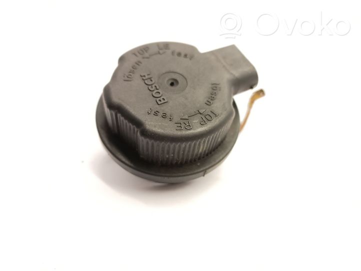 BMW 3 E30 Osłona żarówki lampy przedniej 1300508058