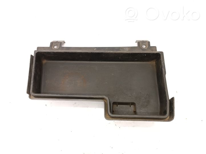 BMW 3 E46 Tapa/cubierta para la caja de la batería 8193797