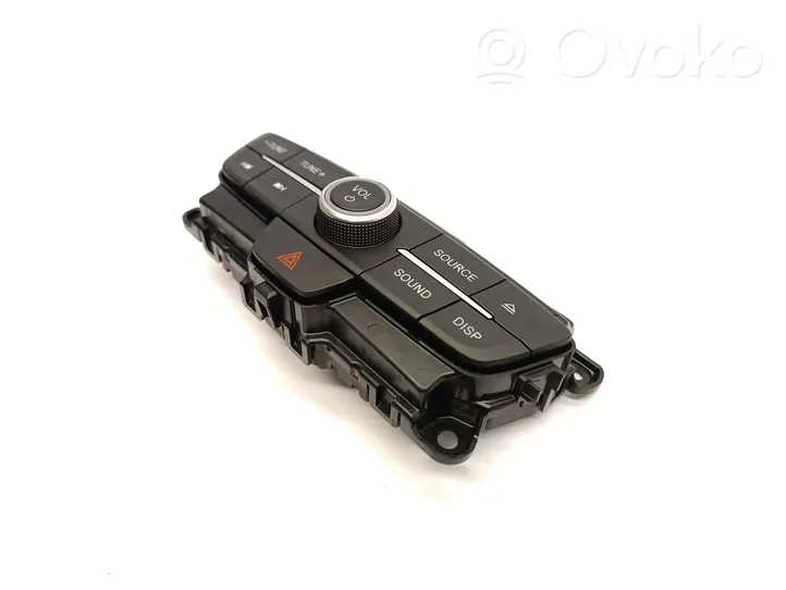 Ford Focus Interruttore di controllo dell’audio F1ET18K811HD