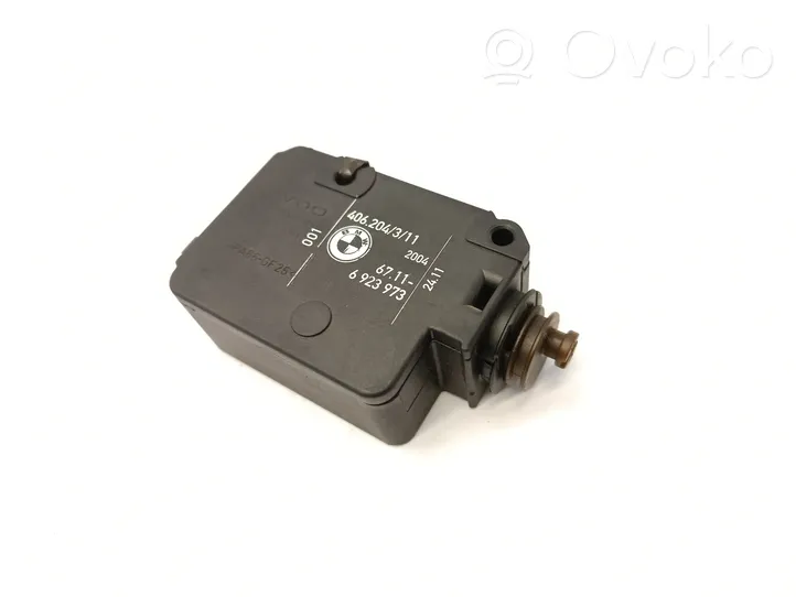 BMW 3 E46 Serratura del tappo del serbatoio del carburante 67116923973