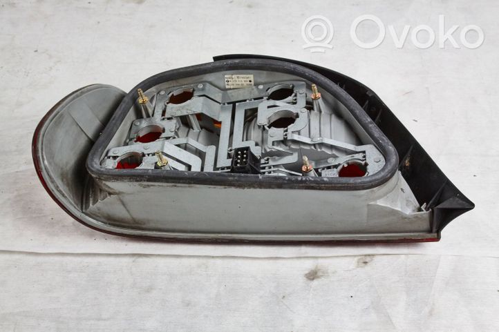 BMW 7 E38 Luci posteriori 8379114