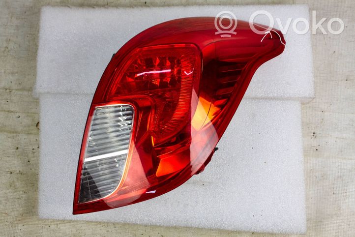 Opel Mokka Rear/tail lights E1313565