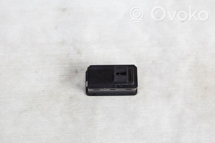 Audi A6 S6 C8 4K Takaluukun avauskytkimen painike/kytkin 4G0959831D