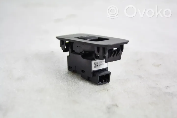 Volvo V40 Cross country Electric window control switch 31394840