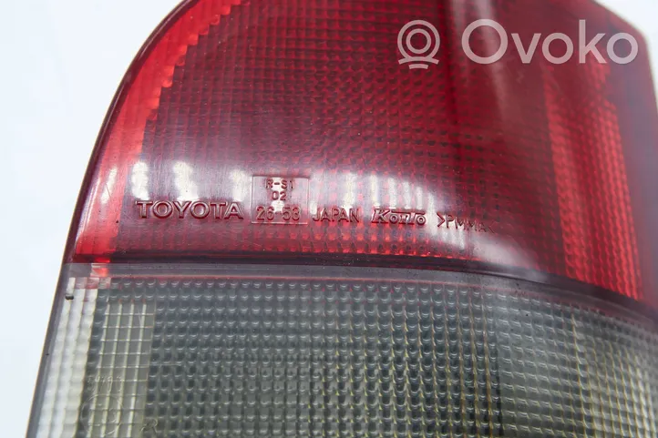 Toyota Hiace (H200) Lampa tylna 