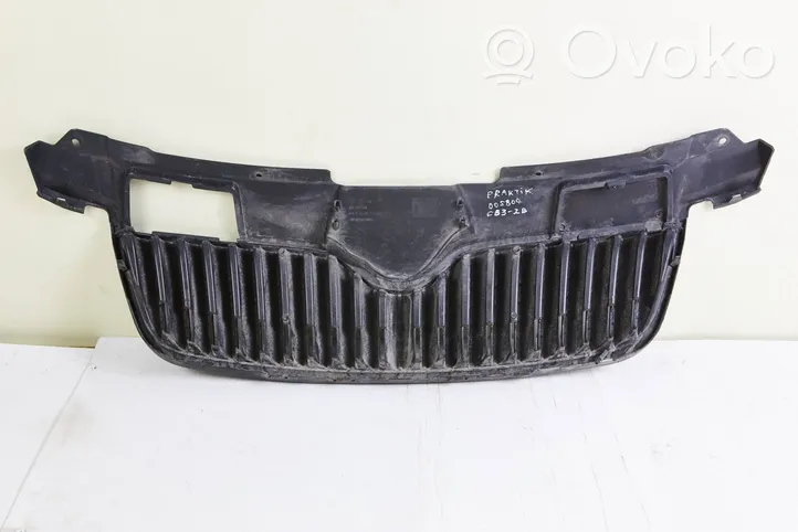 Skoda Fabia Mk2 (5J) Maskownica / Grill / Atrapa górna chłodnicy 5J0853668