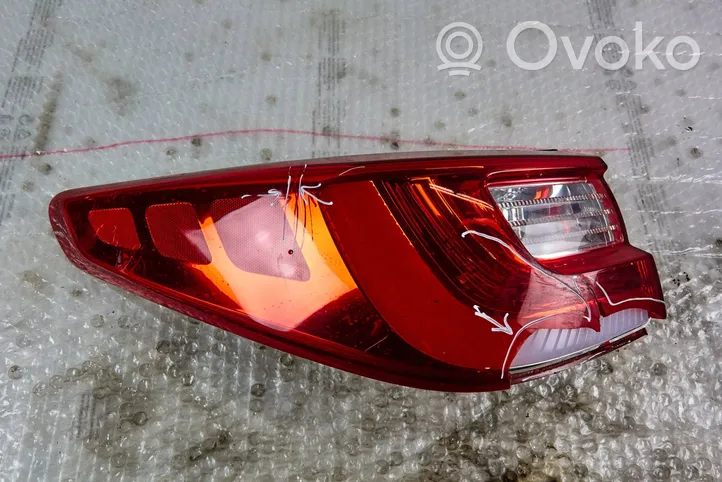 KIA Optima Luci posteriori 92401d4