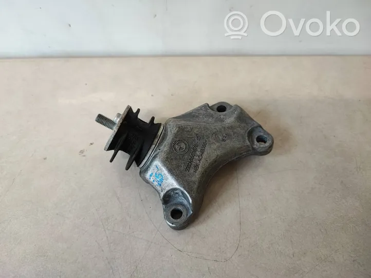 BMW 4 G22 G23 G24 G26 Supporto di montaggio scatola del cambio 6861570