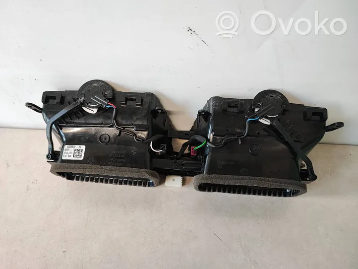 BMW 5 G30 G31 Griglia di ventilazione centrale cruscotto 9329579