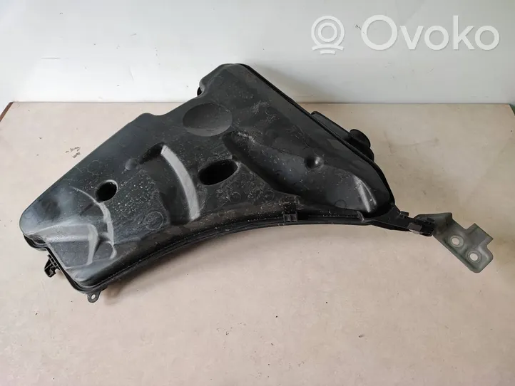 BMW 5 G30 G31 Serbatoio/vaschetta liquido lavavetri parabrezza 8071453