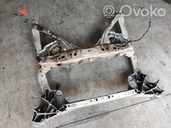 BMW 5 G30 G31 Sottotelaio anteriore 6861106