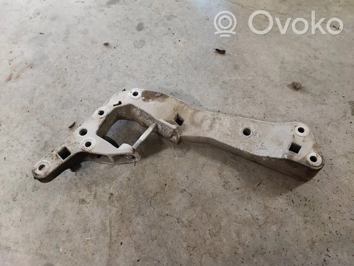 BMW 7 G11 G12 Support de boîte de vitesses 6861583