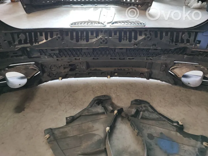 BMW 7 G11 G12 Комплект бампера 8064751