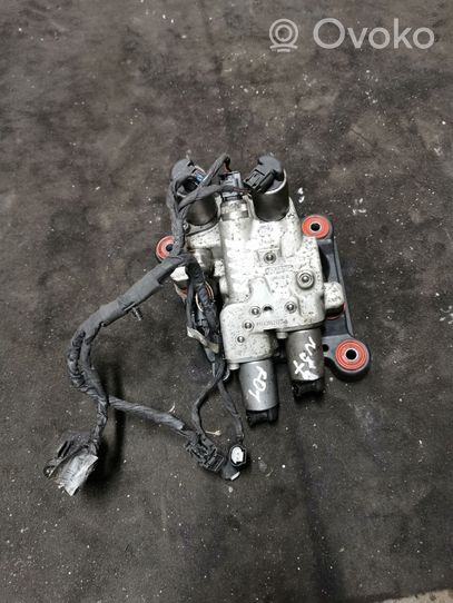 BMW 7 F01 F02 F03 F04 Active stabilizer control/valve assembly 6775258