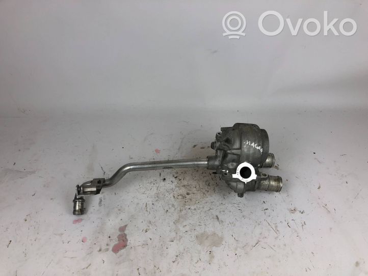 Porsche Macan Boîtier de thermostat / thermostat 94610636031