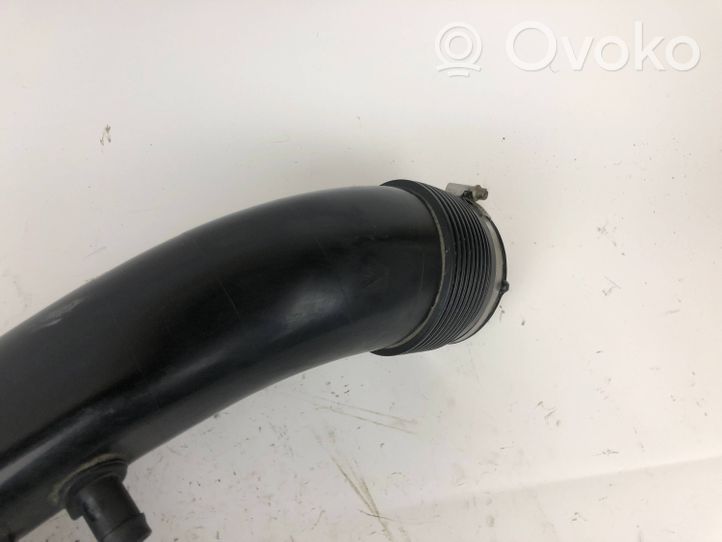 BMW 7 F01 F02 F03 F04 Część rury dolotu powietrza 7605585