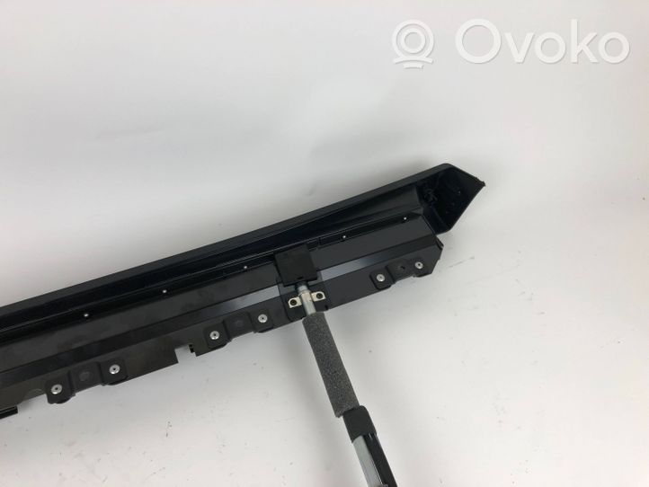 Maserati Levante Tendina/parasole del finestrino della portiera posteriore 088220001601