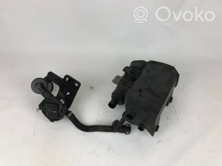 BMW X3 F25 Serbatoio a carbone attivo per il recupero vapori carburante 7162365