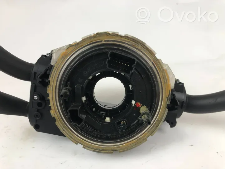 Audi Q7 4L Suuntavilkun vipu 4F0953549D