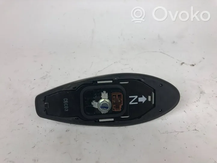 Toyota Mirai Antenne GPS 