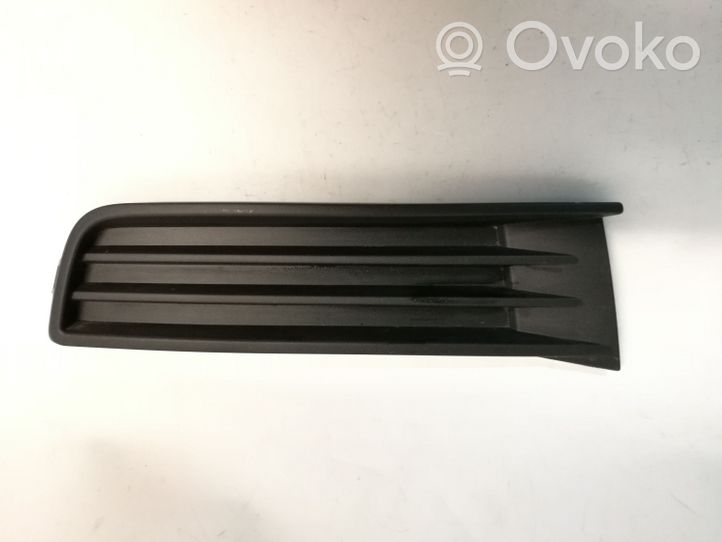 Volkswagen Touran III Grille inférieure de pare-chocs avant 5TA853666