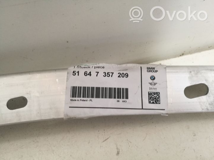 BMW 6 G32 Gran Turismo Staffa del pannello di supporto del radiatore parte superiore 51647357209