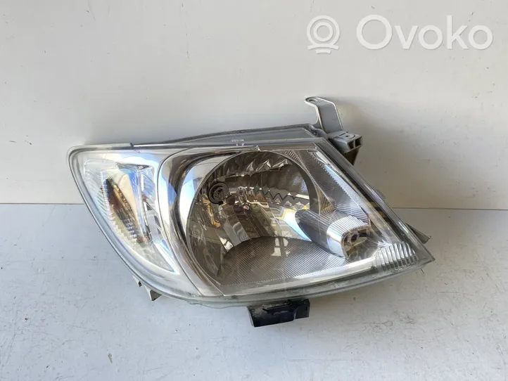 Toyota Hilux (AN10, AN20, AN30) Lampa przednia 10016517