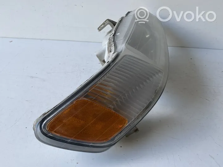 Honda Odyssey Lampa przednia 