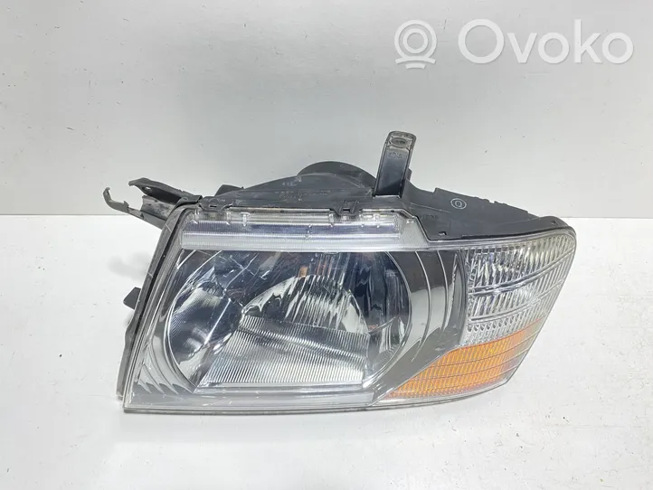 Mitsubishi Pajero Lampa przednia 10087419