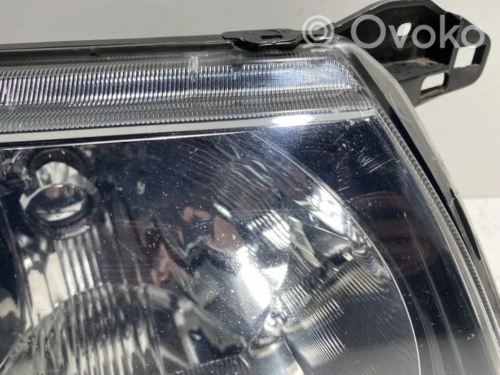 Mitsubishi Pajero Lampa przednia 10087420