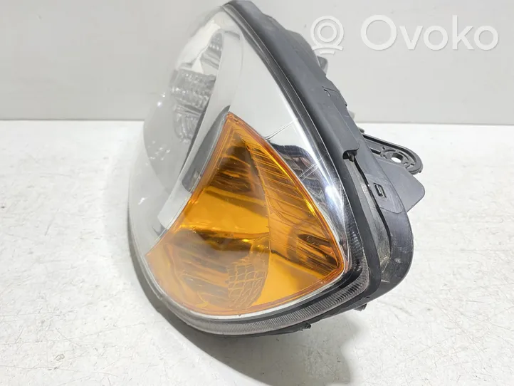 Hyundai Accent Headlight/headlamp 9210255