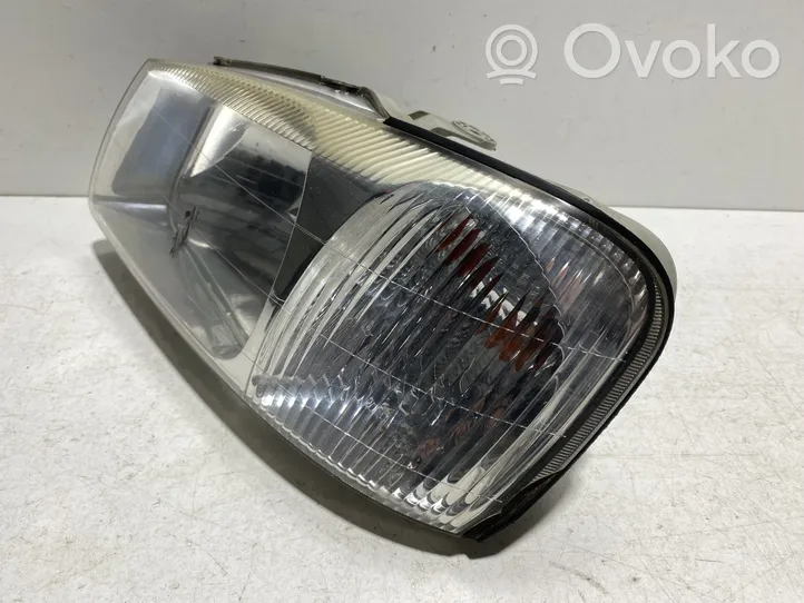 Hyundai Accent Headlight/headlamp 92101250