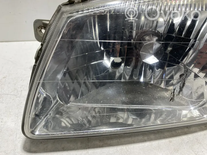 Hyundai Accent Headlight/headlamp 92101250