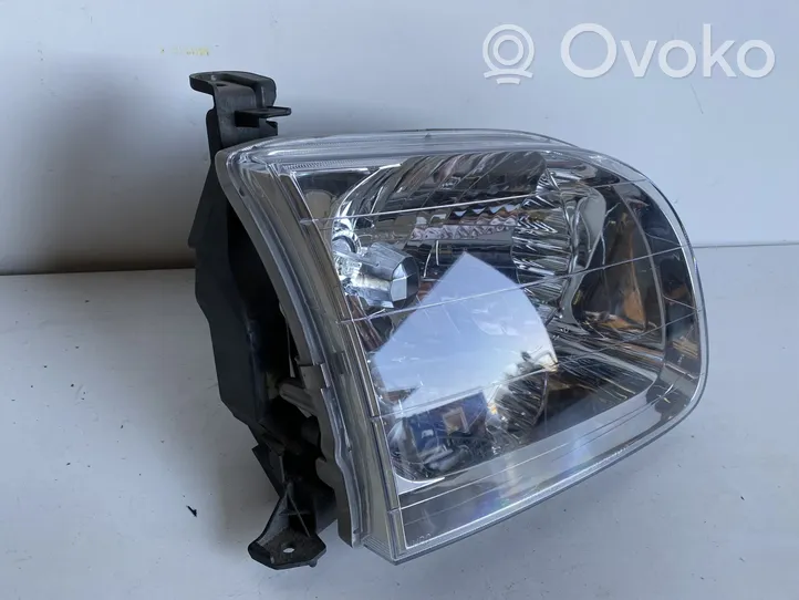 Toyota Tundra II Lampa przednia 