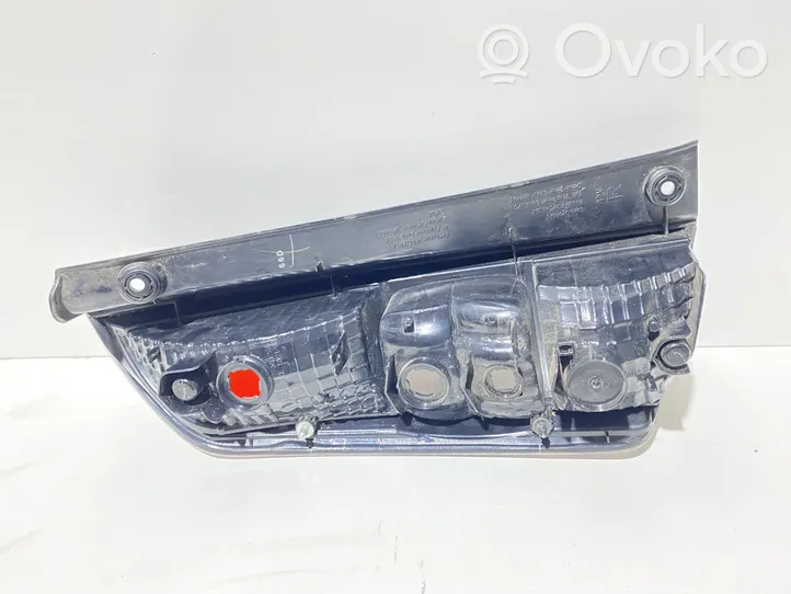 Subaru Impreza II Luci posteriori 22051762