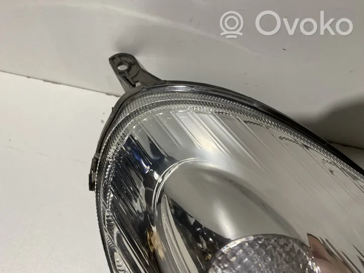 Nissan Micra Headlight/headlamp 26010BC500