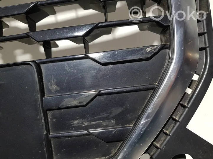 Audi Q2 - Maskownica / Grill / Atrapa górna chłodnicy 81A853651